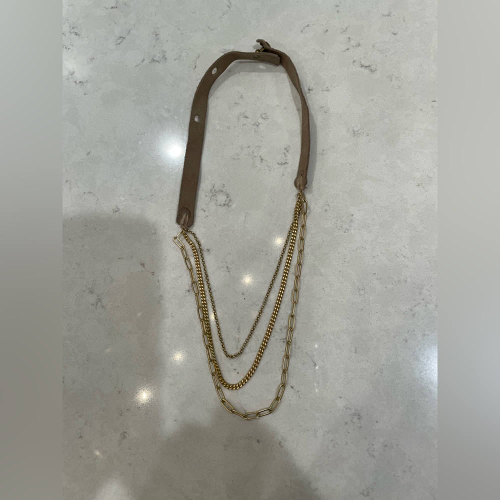Twine and twig gold necklace